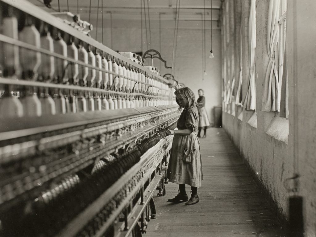 Lewis Wickes Hine, "Sadie Pfeifer, a Cotton Mill Spinner, Lancaster, South Carolina", 1908, Art Institute of Chicago